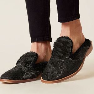 Free People Butterfly Effect Mule Black Size 7